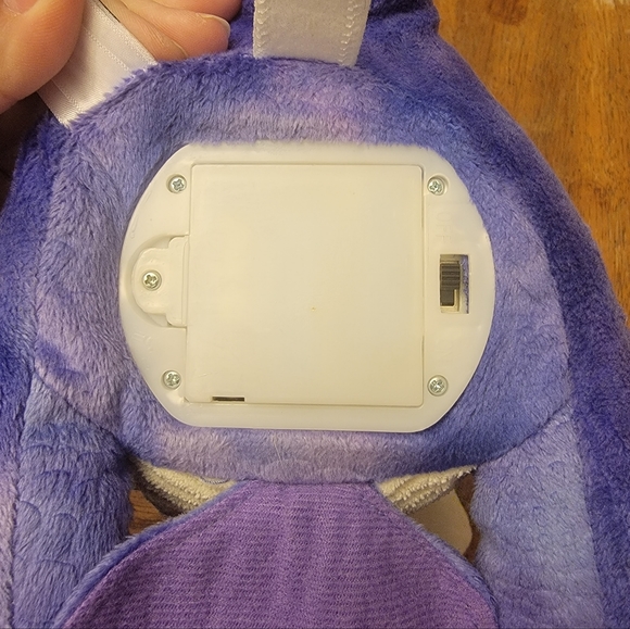 Cuddle Barn Storytelling Friends - Duncan The Storytelling Dragon - Picture 6 of 6